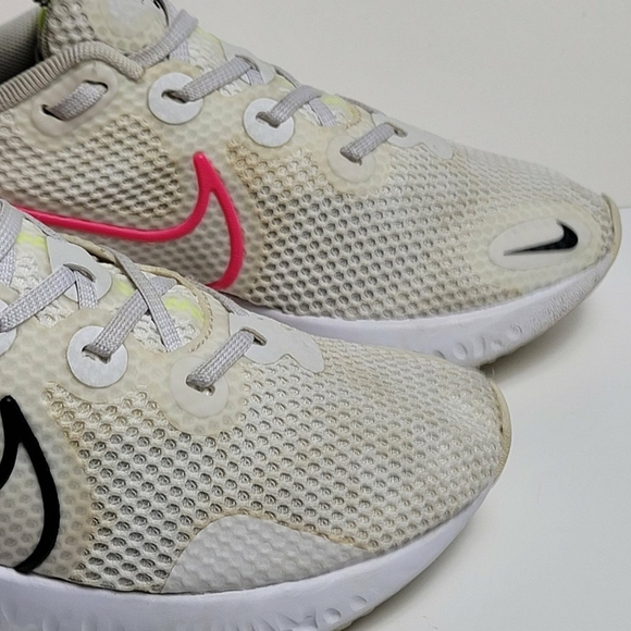 Nike Renew Run CK6360-005 White Pink Orange Woman Sz 6 Lightweight Running - Picture 6 of 9